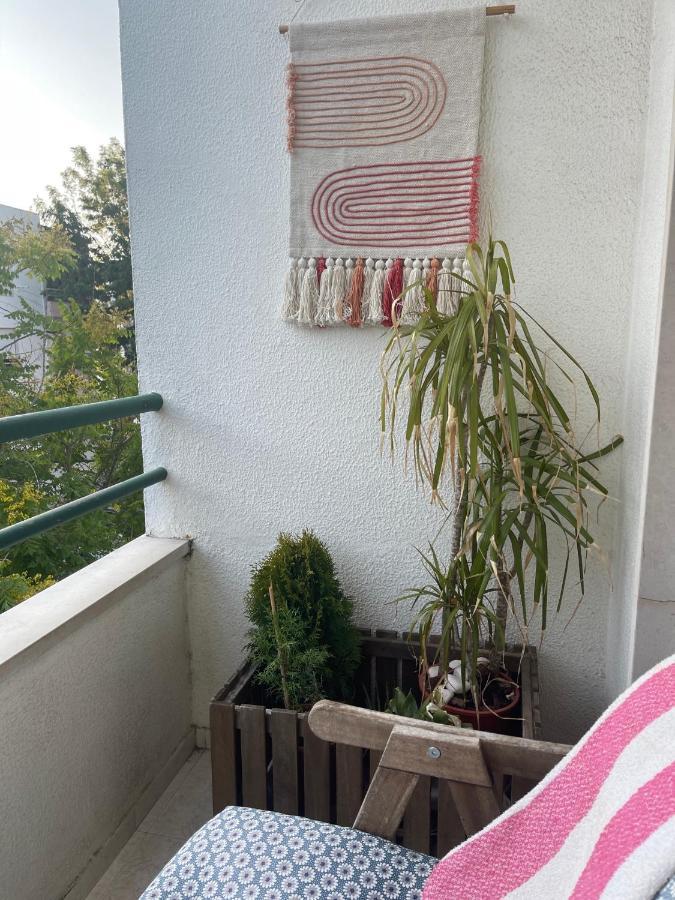 Besthomestay- Caparica Lisbon * Almada